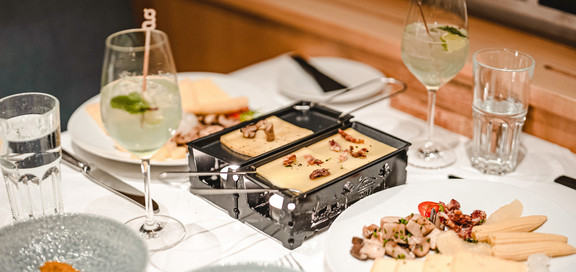 Cheese Fondue and Raclette Cruise
