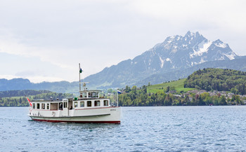 Spazier- und Stadtschiff Spazier- und Stadtschiff